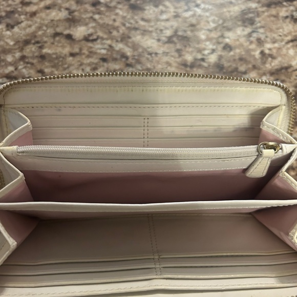 Coach - Large Wallet (Cream) - Picture 3 of 3